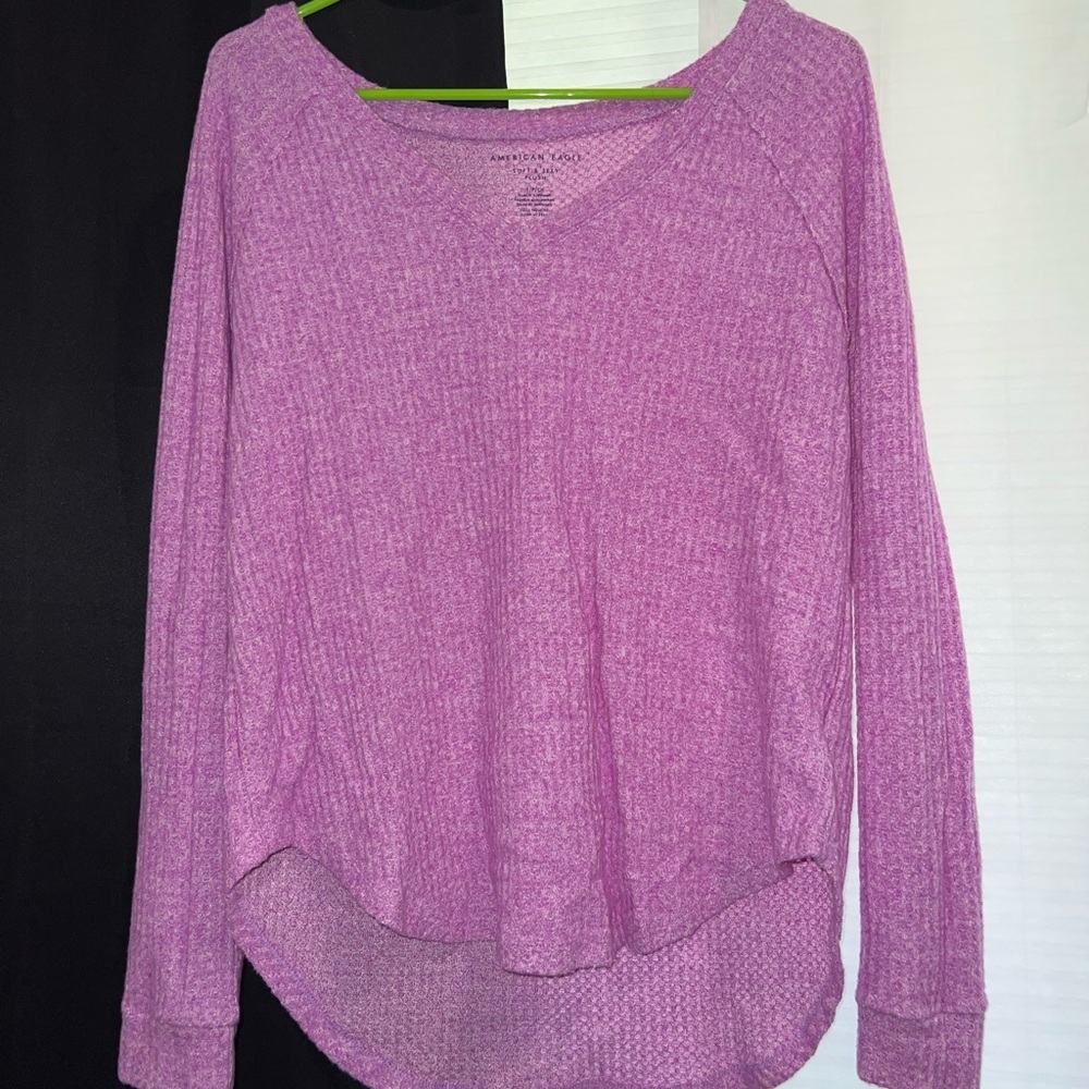 American Eagle Outfitters Soft & Sexy Plush Long Sleeve in Size Small